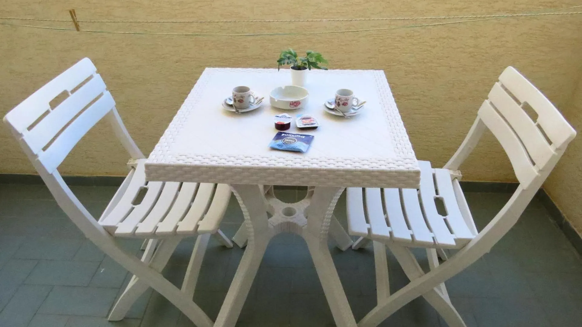 Apartament Viol'House - Balcony Sea View 4 Persons Wlora 0*,  Albania